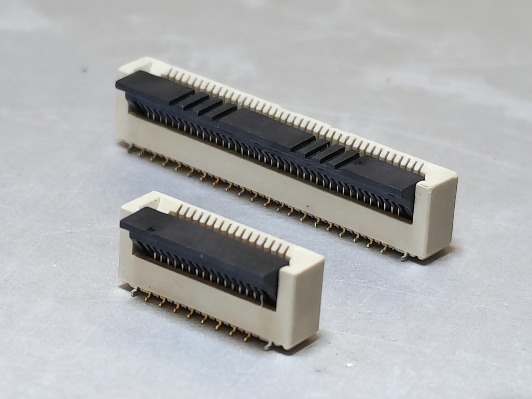 FPC0.5PITCH 翻盖立式Connector